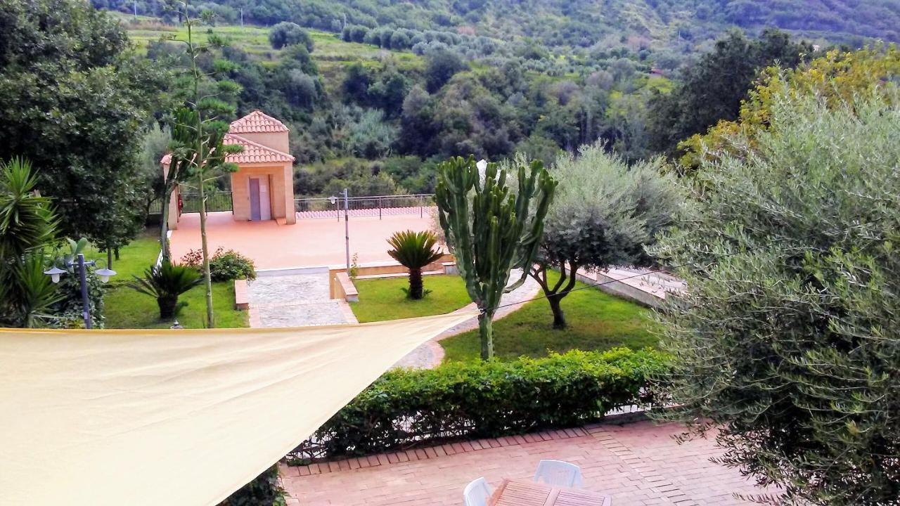 Residenza Mediterranea 잠브로네 외부 사진