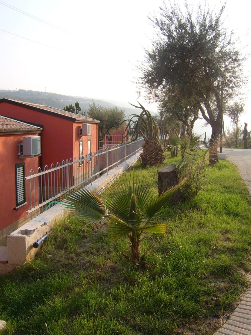 Residenza Mediterranea 잠브로네 외부 사진
